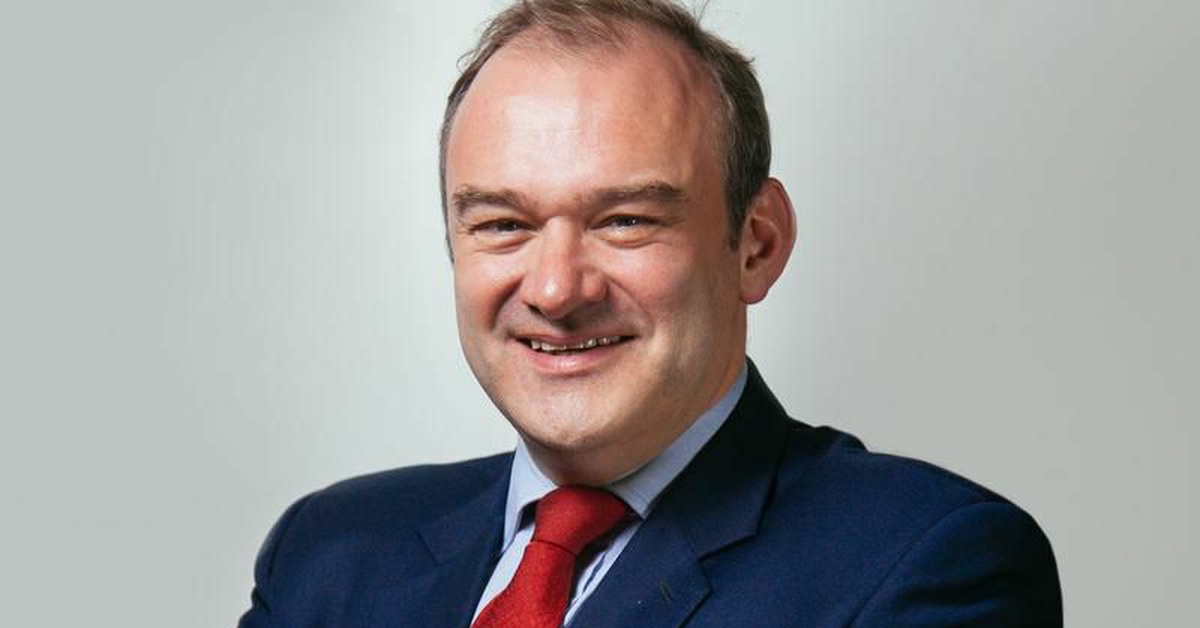 Ed Davey outside Kingston Police Station.