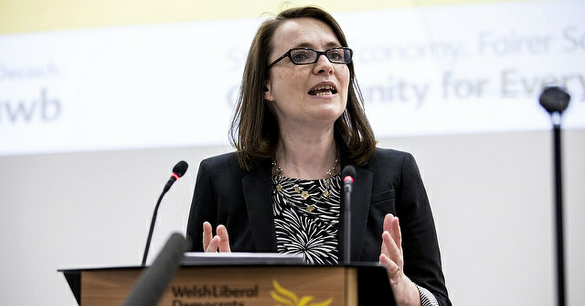 Kirsty Williams speaks at Welsh Lib Dem conference.