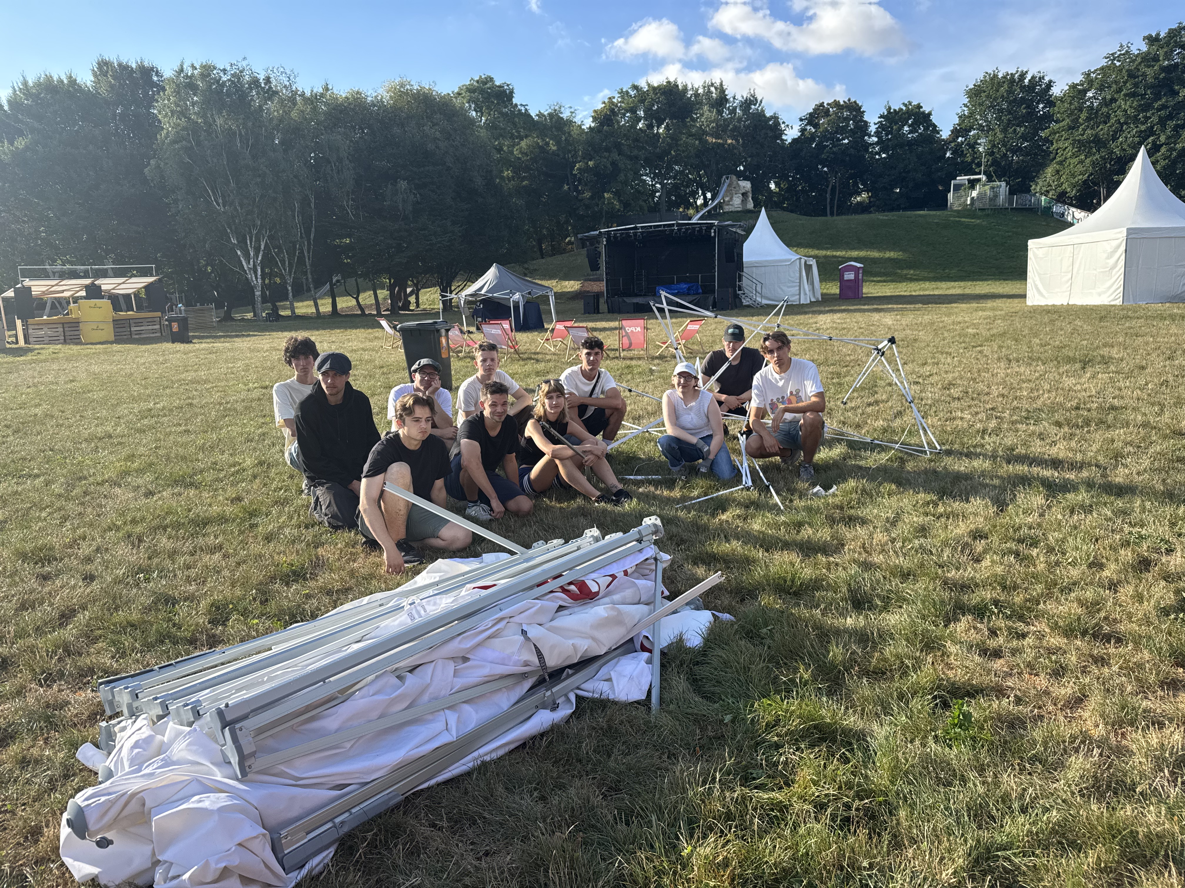 Bild mit den kaputten Zelten