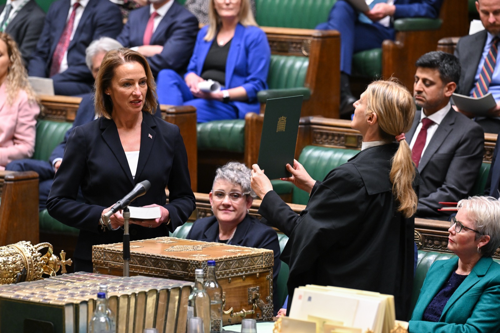 Sarah Pochin taking her oath in the House of Commons