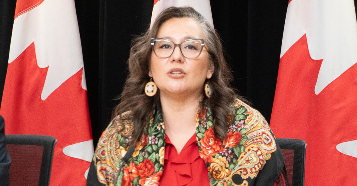 Boiled water advisories up 32% on reserves, minister says