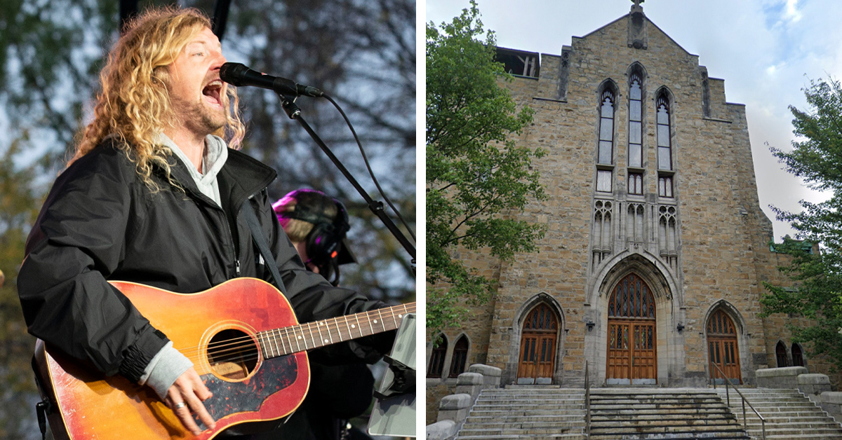 AP Photo/Jose Luis Magana (left) and Google (right)