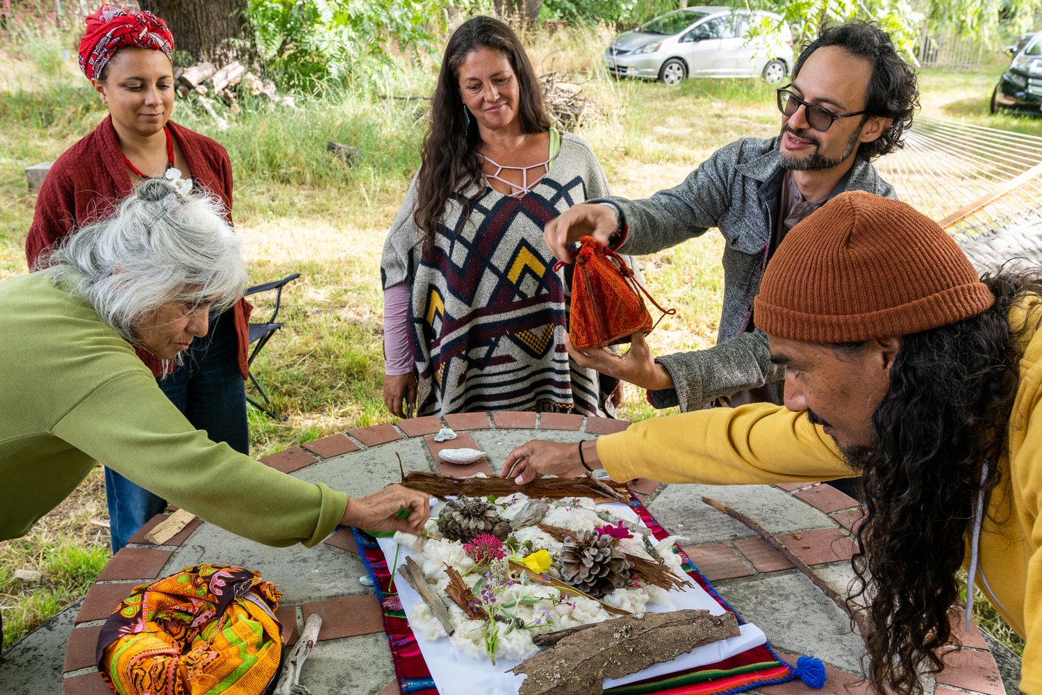 Mesa ofrenda offering