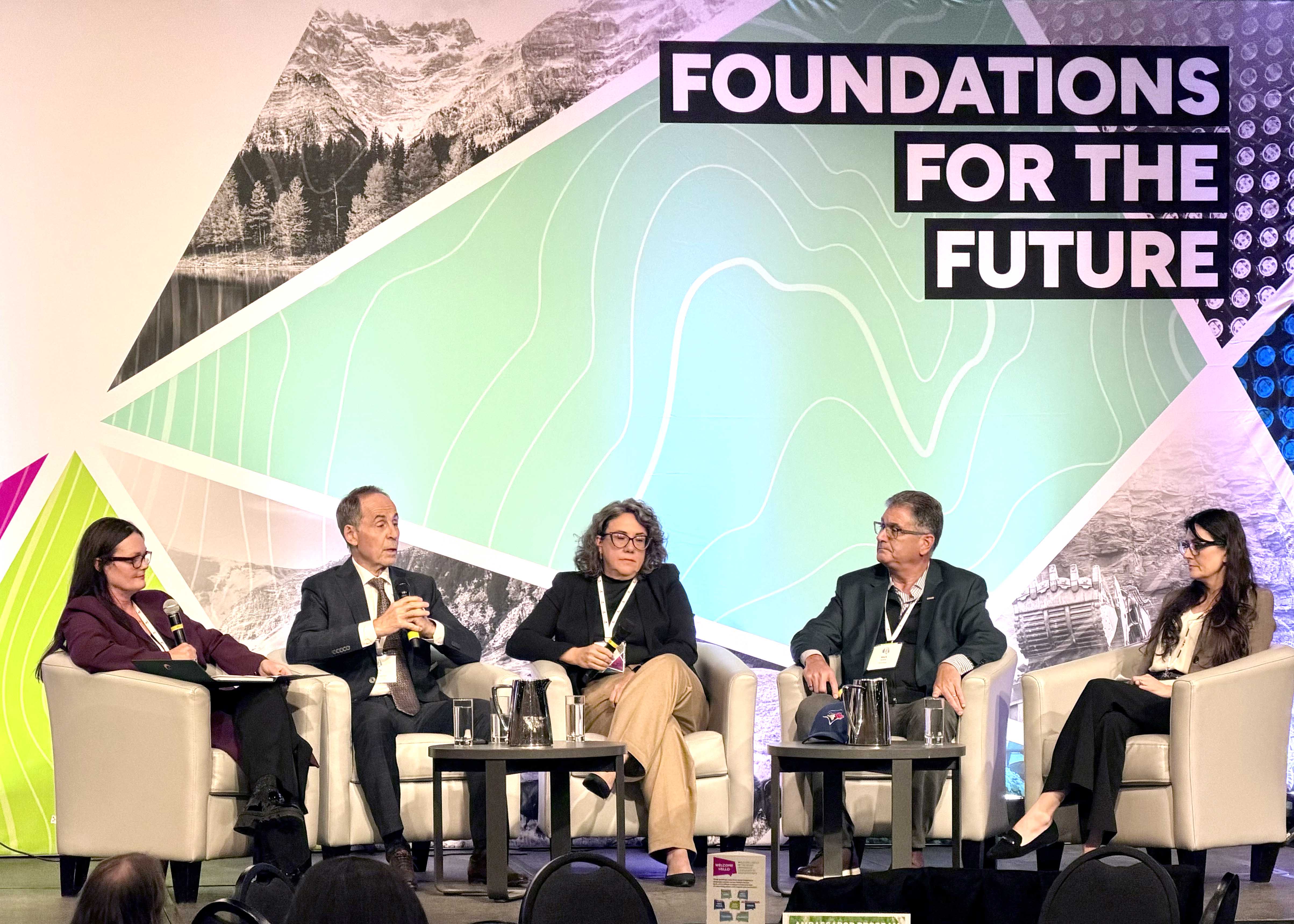 Society President Advances Western Canada’s Nuclear Ambitions at CNA West Conference