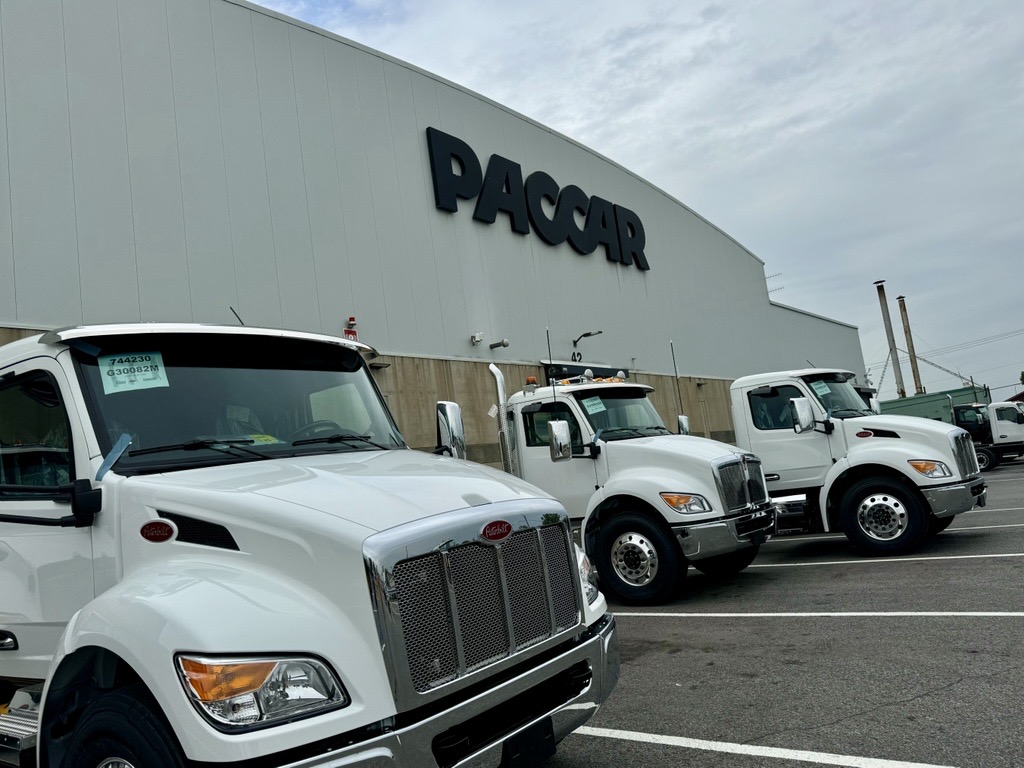 PACCAR.jpg