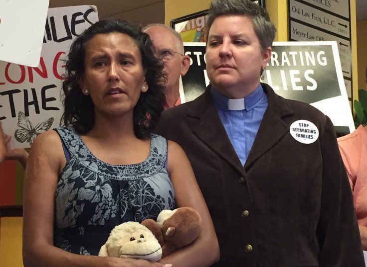 Jeanette Vizguerra, activista Mexicana and the Rev. Anne Dunlap