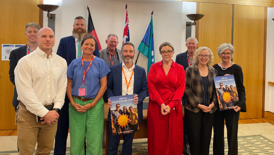 Regional Australians brief politicians on Local Energy Hubs in Canberra