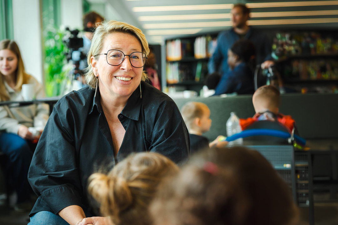 Minister Caroline Gennez breidt aantal gezinshuizen uit: “Warme thuis bieden aan kwetsbare kinderen en jongeren”