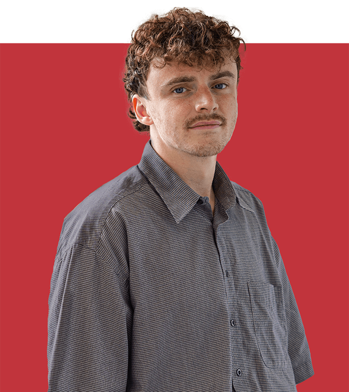 Oskar Seuntjens aan het lachen