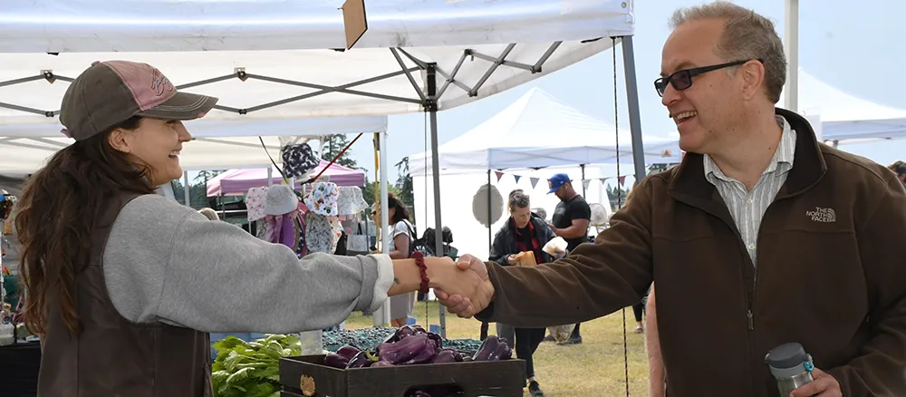 Zeb at the market